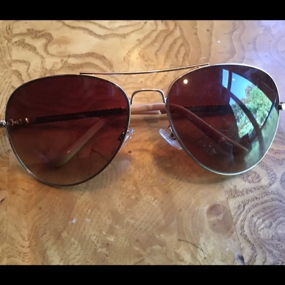 🎃 - ROSE GOLD Sun Glasses!